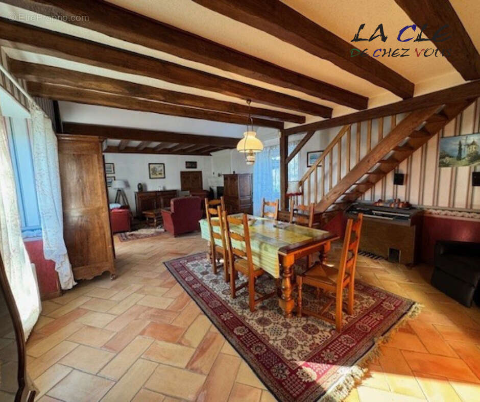 Maison à SAINT-POMPAIN