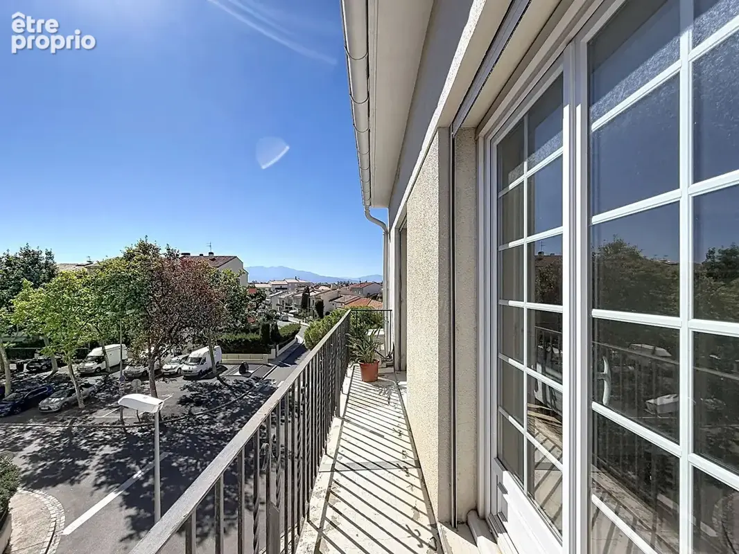 Clos banet t2 dernier etage + garage balcon cave - photo 6