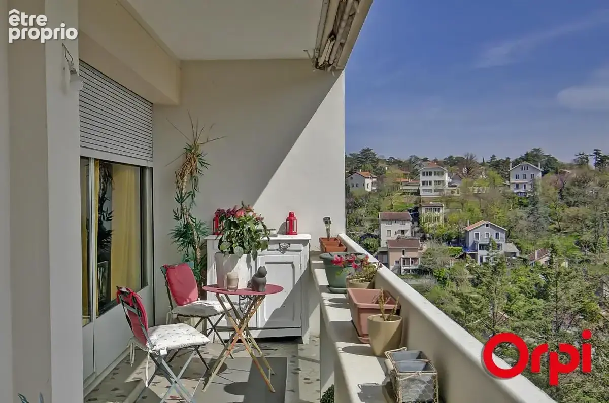 Appartement à CALUIRE-ET-CUIRE