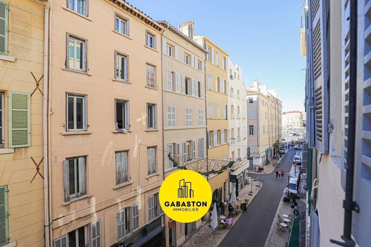 Appartement à MARSEILLE-1E