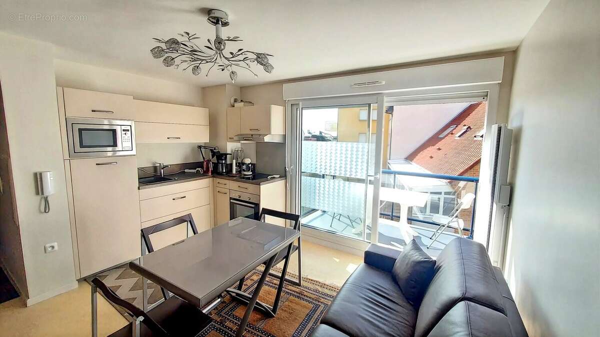 Appartement à CAMIERS