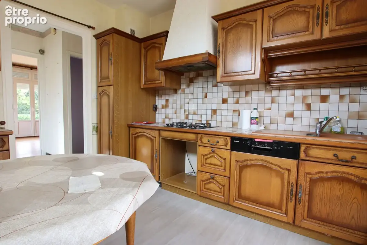 Maison à Niort au calme avec beau terrain et sous-sol - photo 7