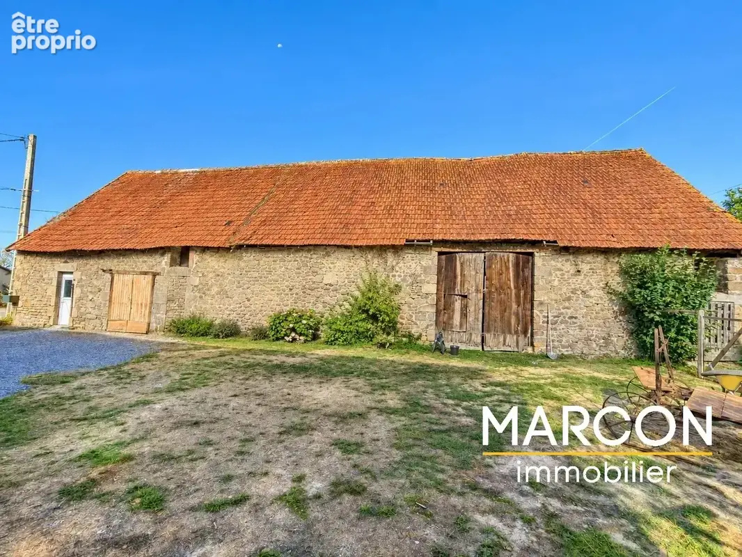 Ensemble immobilier de charme – secteur des trois lacs – maison rénovée, dépendances et studio indépendant - photo 2