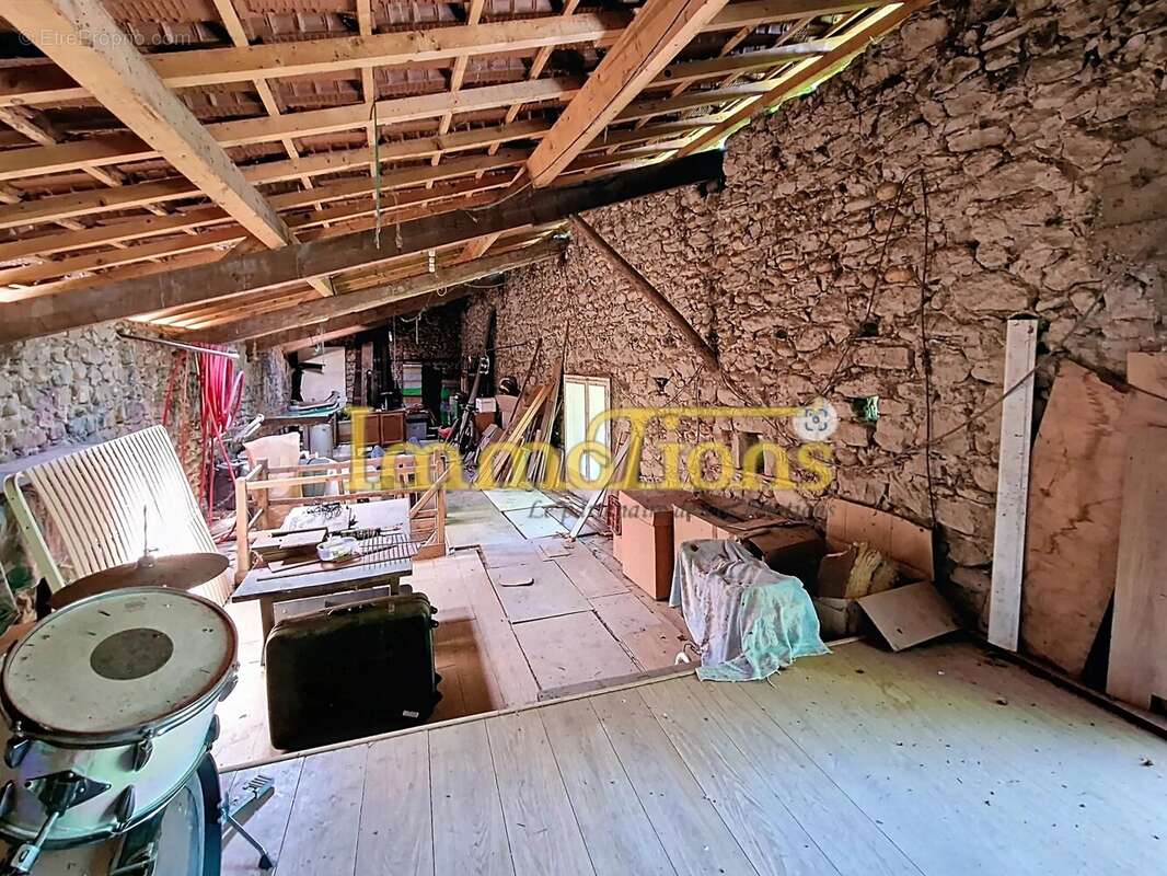 Saint lattier - photo 26