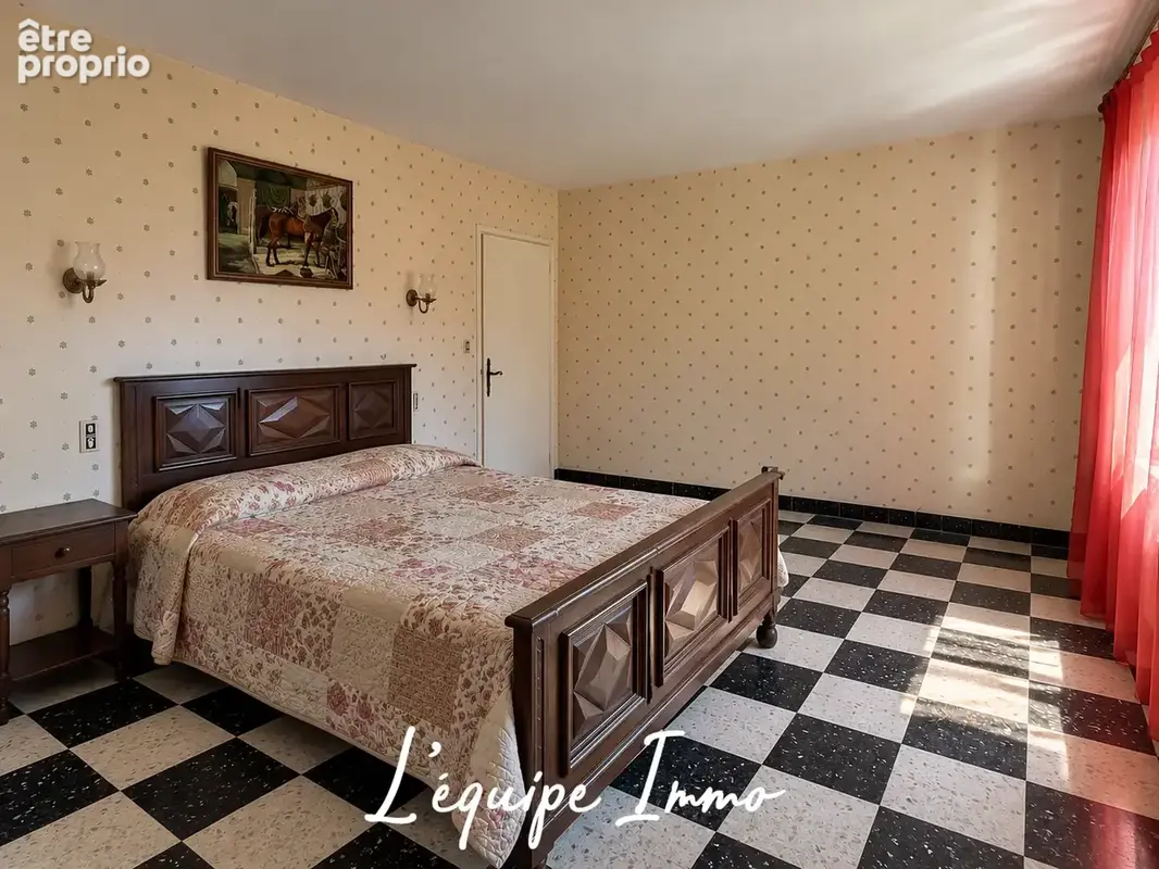 Une maison atypique aux multiples possibilités - photo 9