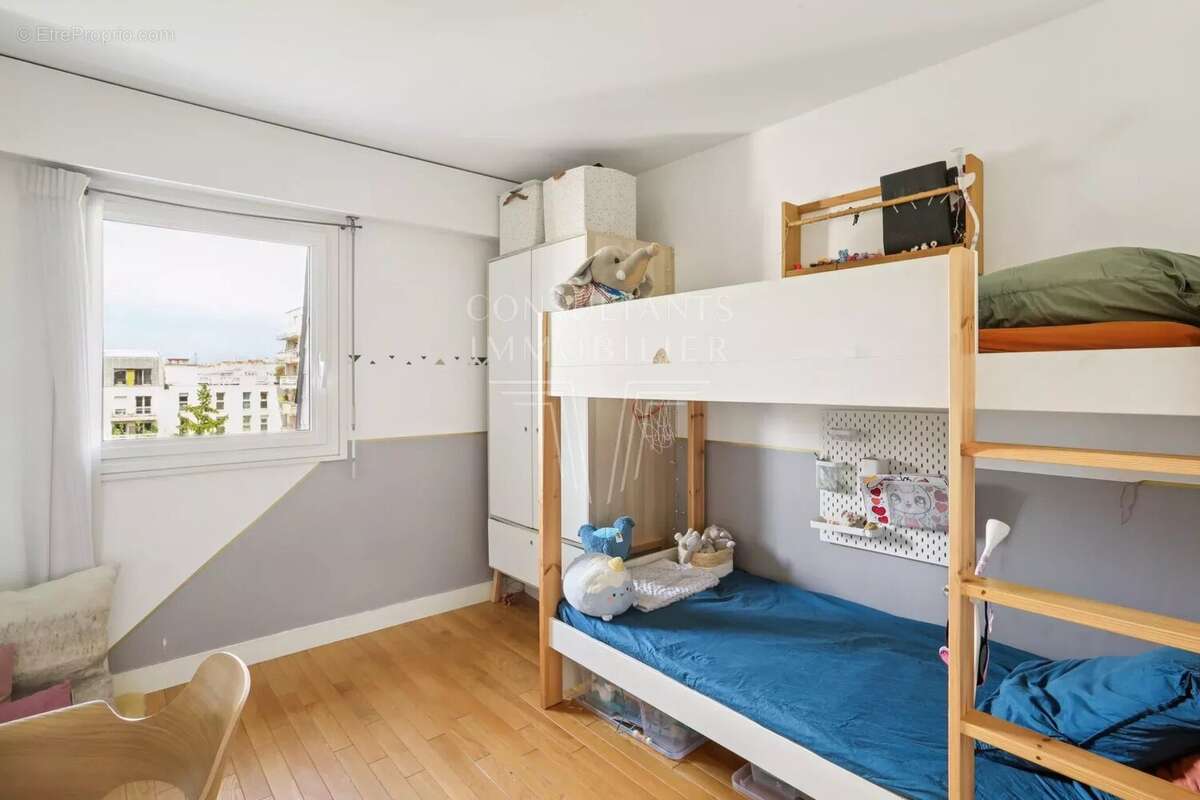Appartement à PARIS-15E