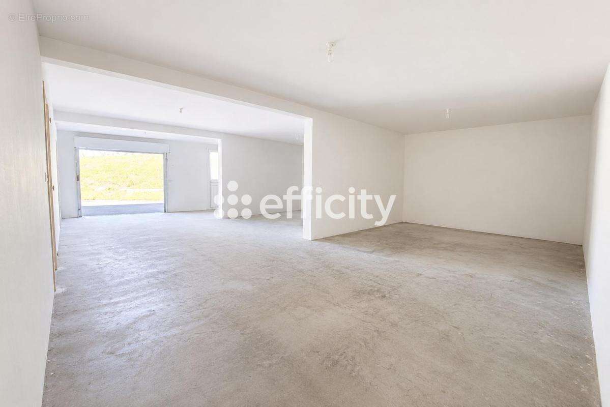 Maison 155 m² à Monbahus  - photo 8