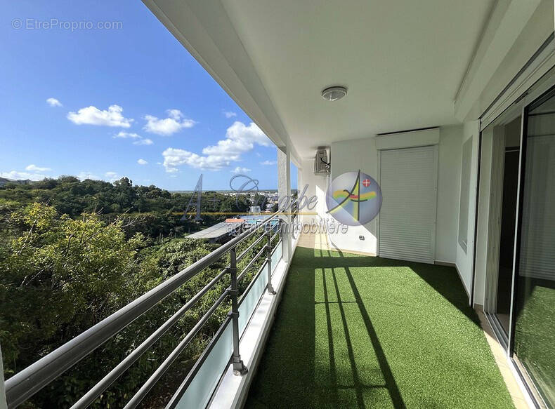 Appartement à LES ABYMES