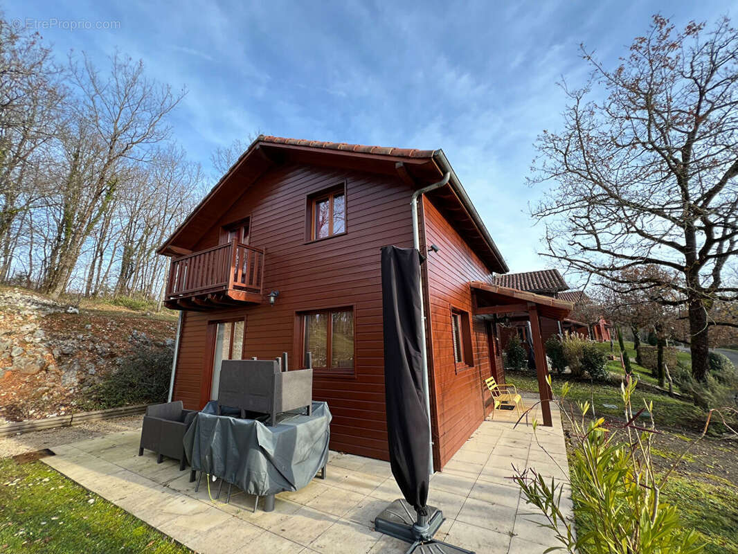 Maison à LACHAPELLE-AUZAC