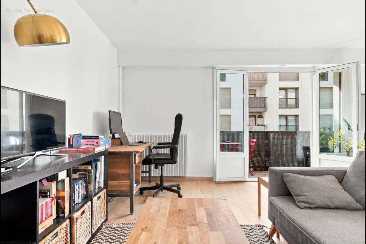 Arcueil – Superbe 3 pièces traversant de 62 m² – Balcon, parking, cave – RER B Laplace et métro ligne 4 Barbara - photo 6