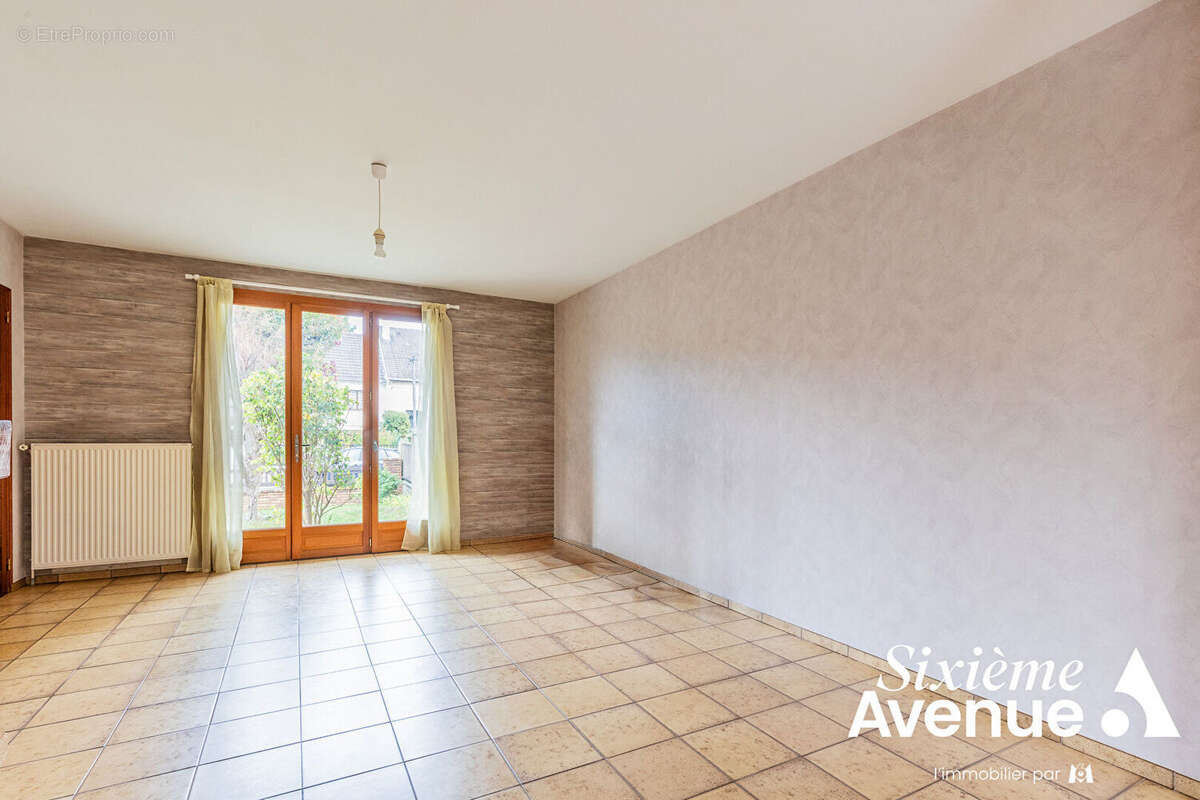 Maison à VIRY-CHATILLON