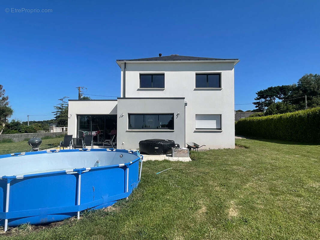 Maison contemporaine à Gourlizon - photo 12