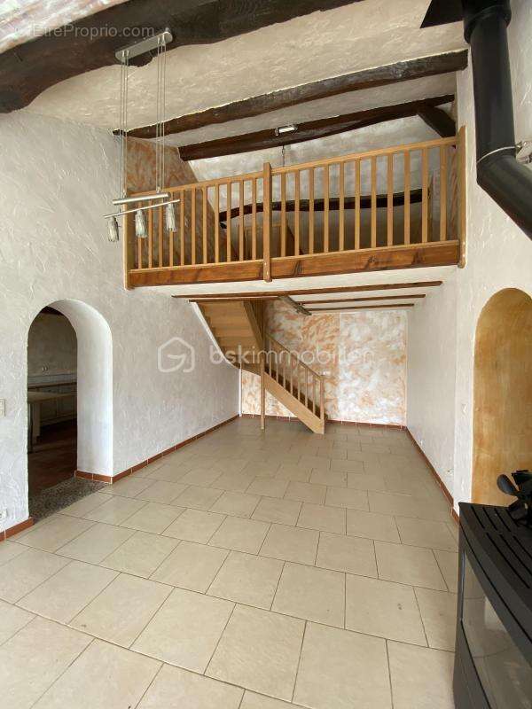 Maison à LACASSAGNE