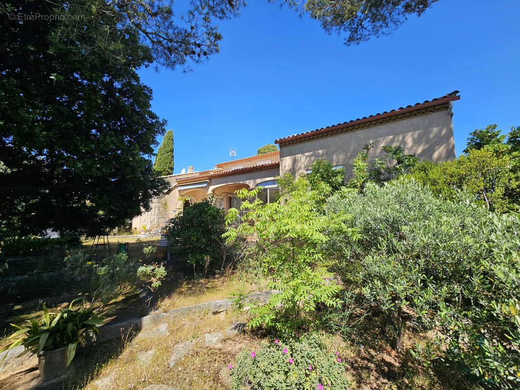 VILLA T5 de 177 m2 avec GARAGE - photo 14