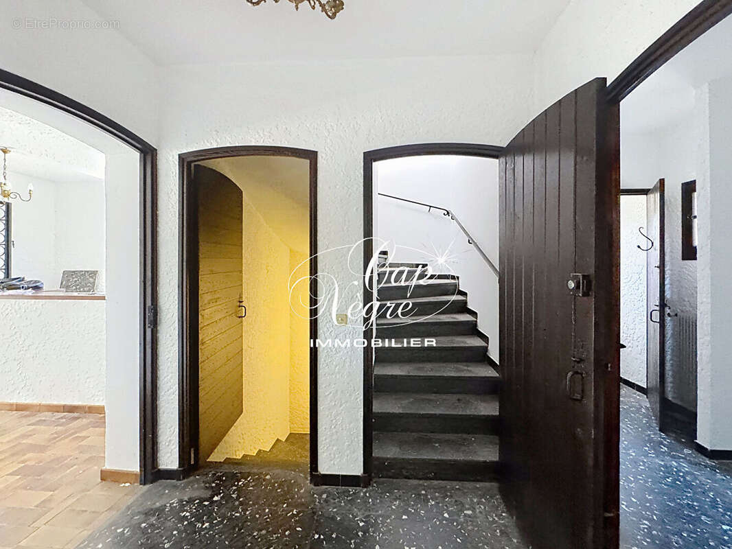 Maison de type 7/8 pièces à vendre à Bormes Les Mimosas - photo 8