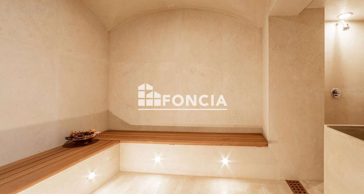 Appartement à LYON-6E