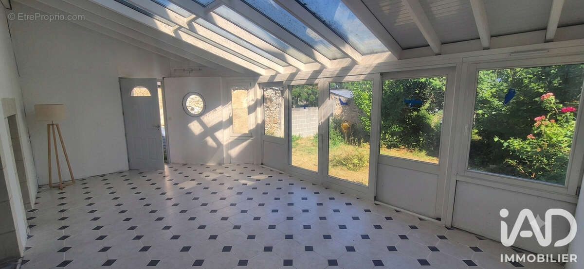 Maison 172 m² à Saint-Christophe-Sur-Le-Nais  - photo 9