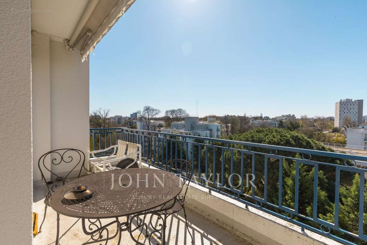 Appartement à LE BOUSCAT