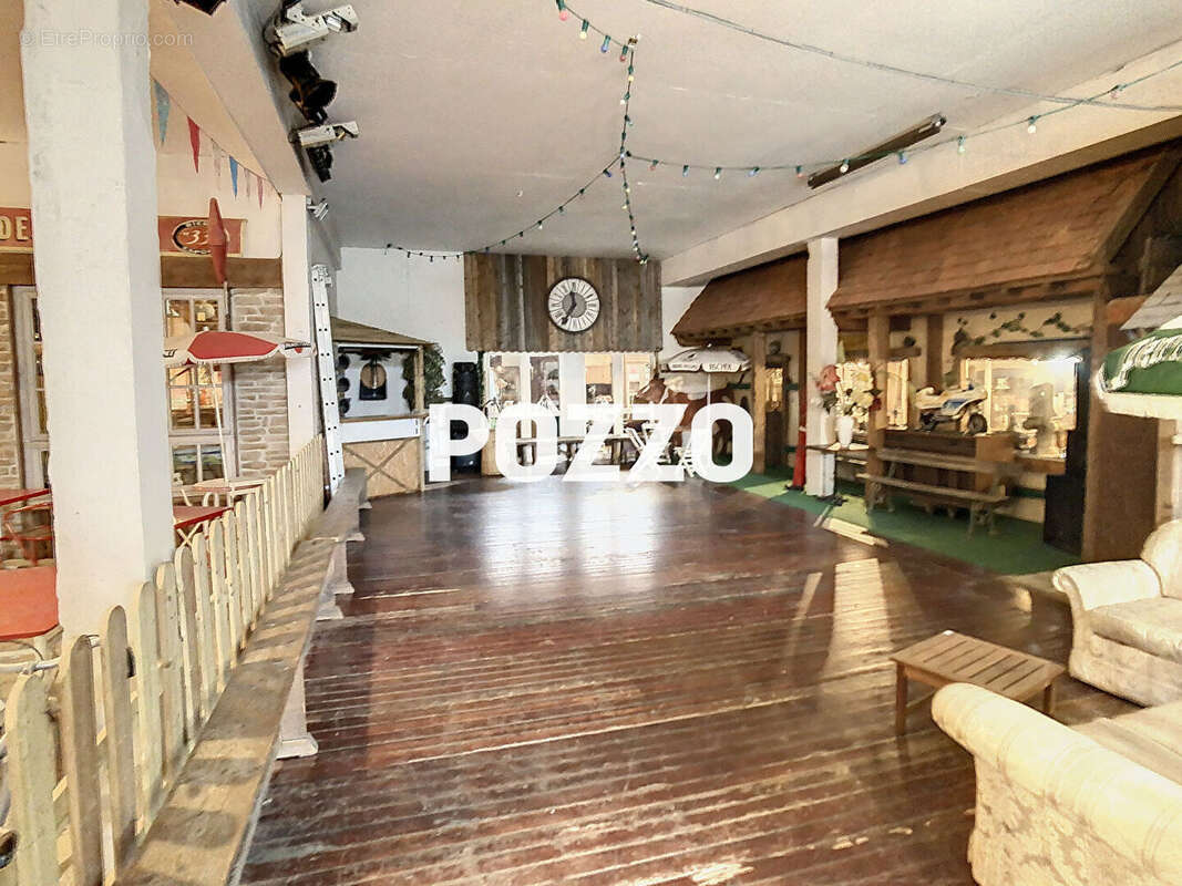 Commerce à SOURDEVAL