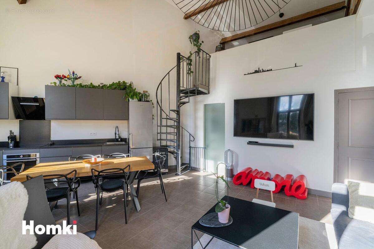 Appartement à MARSEILLE-12E