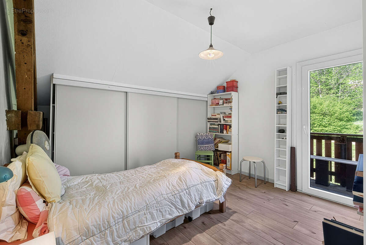 Appartement à SAINT-JORIOZ