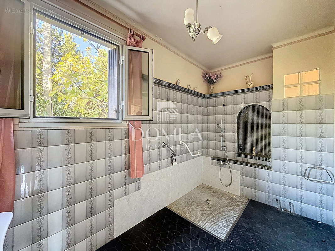 Maison à SAINT-JEAN-DE-VEDAS