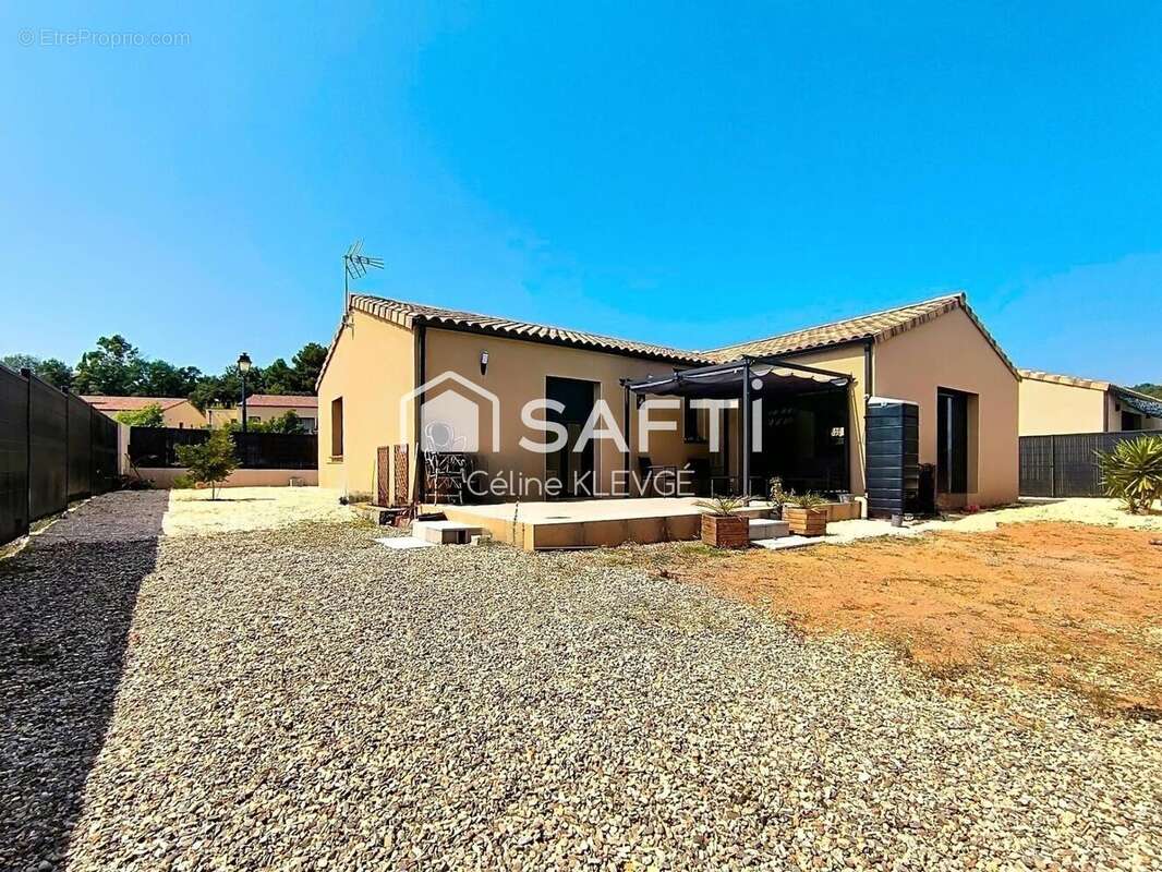 Photo 2 - Maison à CAZEDARNES