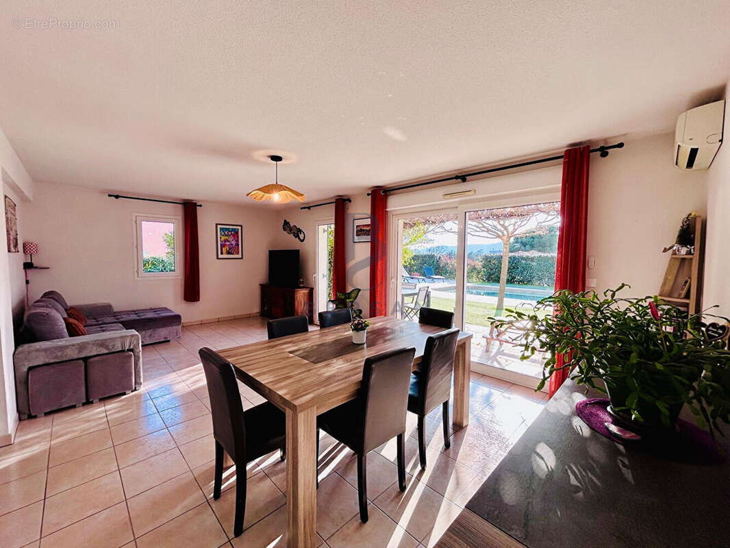 Maison à FREJUS