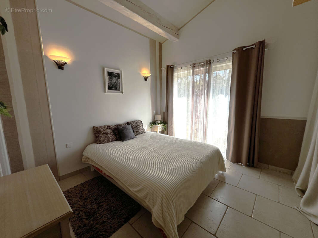 Maison à SAINT-ANTONIN-DU-VAR