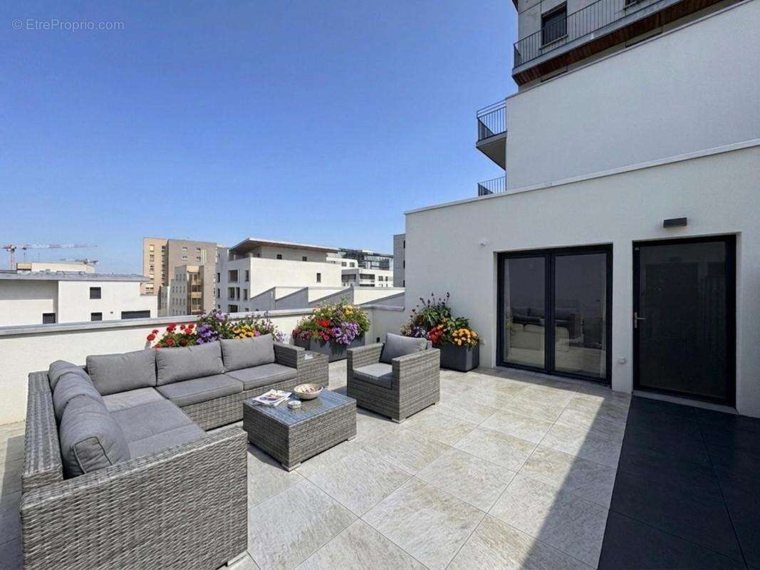 Rouen Docks 76 – Appartement de Standing en Duplex avec Terrasse d’Exception - photo 2