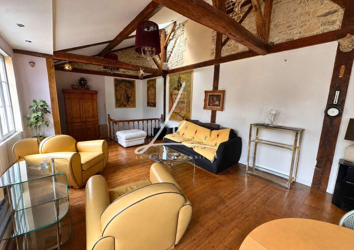 Appartement 72 m² à Caen  - photo 2