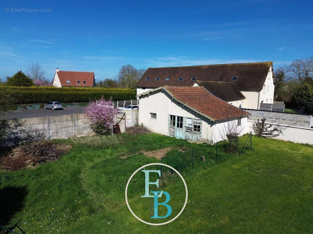 Maison à LE MESNIL-PATRY