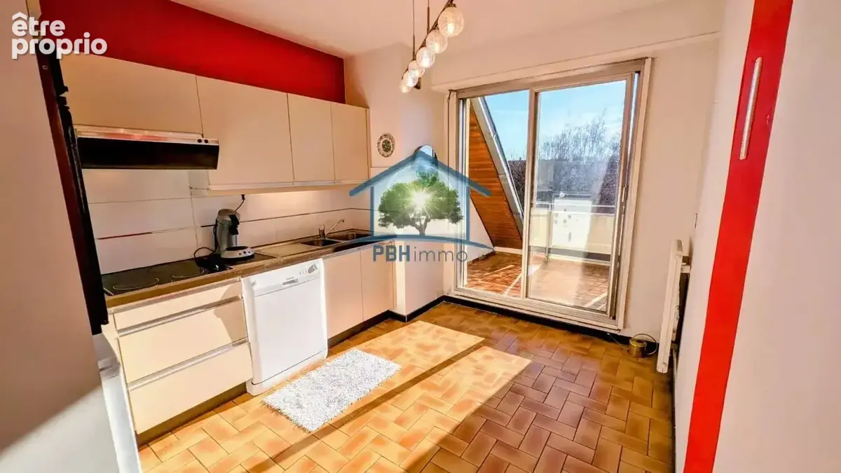 OSTWALD (67) - Appartement T3 de 72 m² au 3ème et dernier étage avec ascenseur et terrasse - photo 12