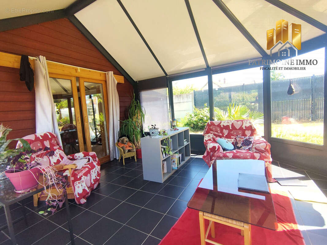 Maison 128 m² à Yvoy-Le-Marron  - photo 3
