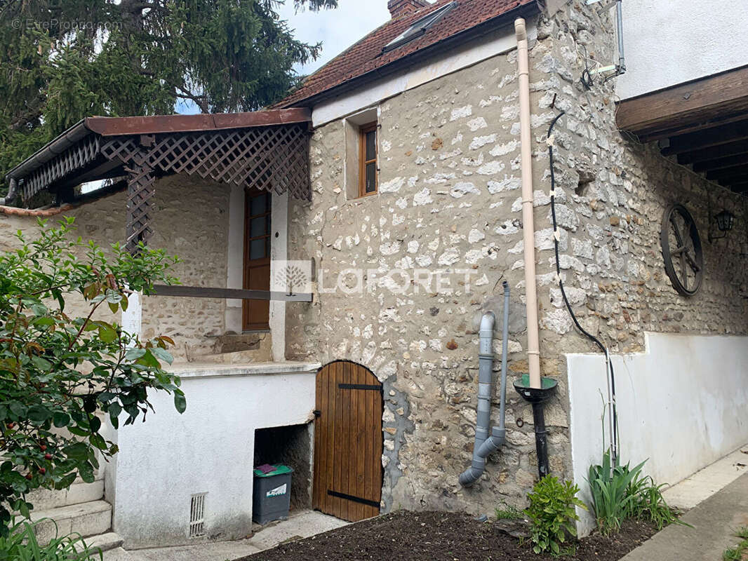 Maison à SAINT-MARTIN-LA-GARENNE