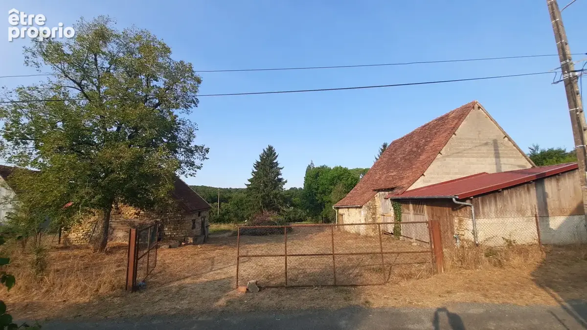 Ancien bâtiment à usage d'atelier - photo 2