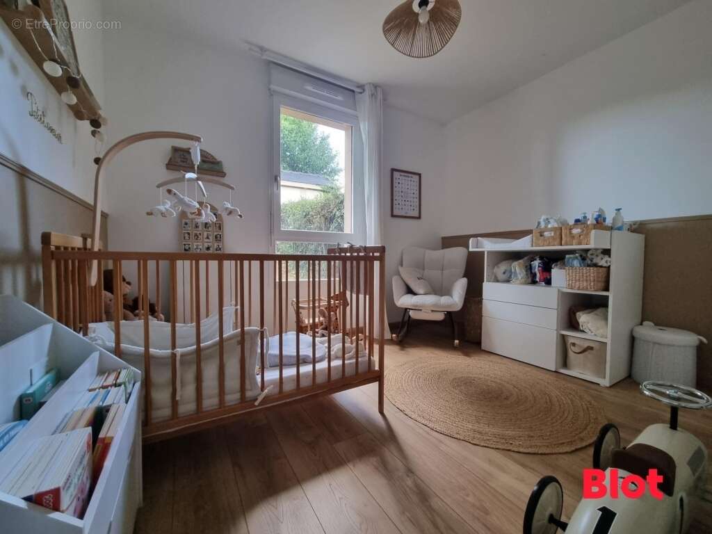 Appartement à PARTHENAY-DE-BRETAGNE