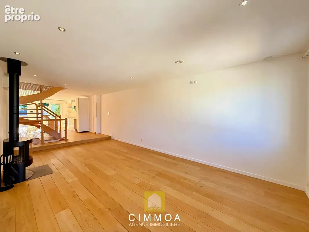 Maison rénové avec jardin et studio indépendant à vendre à Balaruc-les-Bains - photo 8