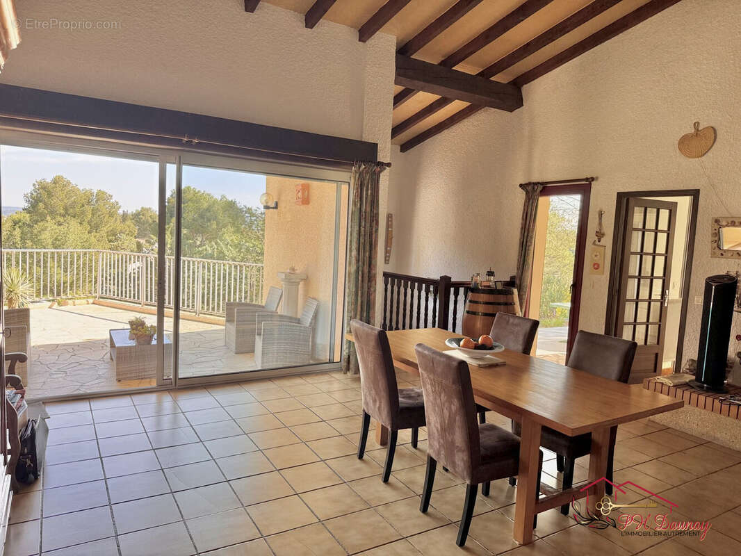 Maison à LEZIGNAN-CORBIERES