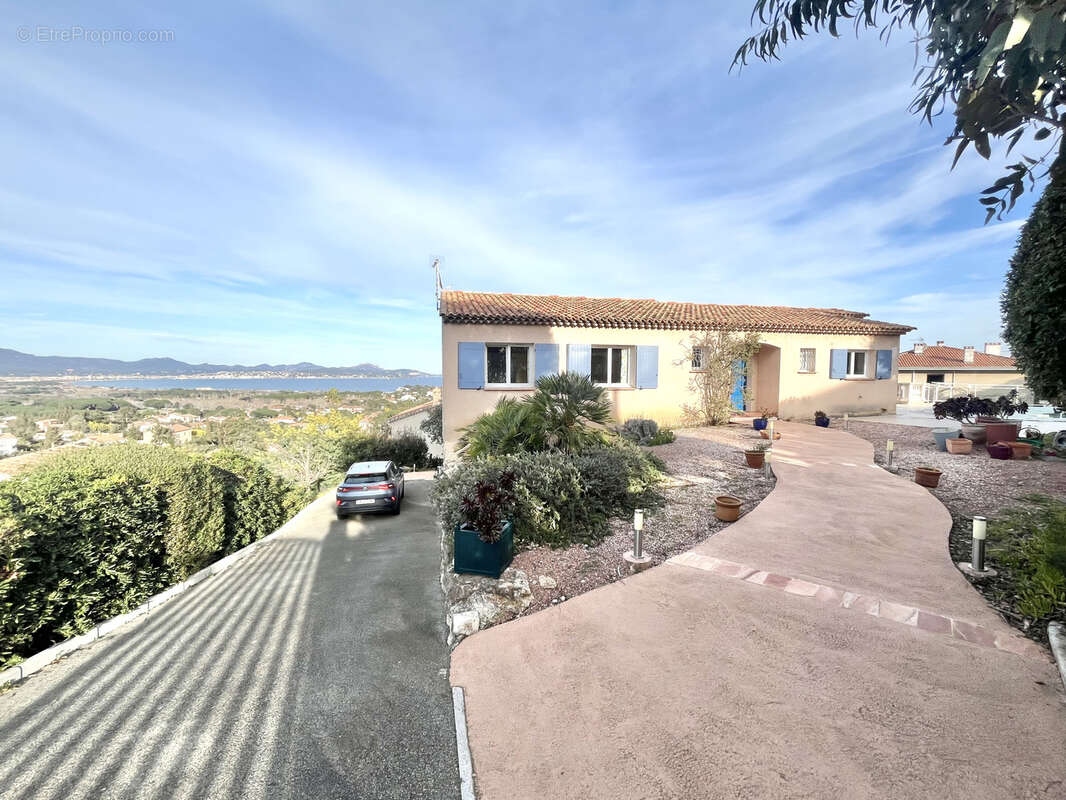 Maison à FREJUS