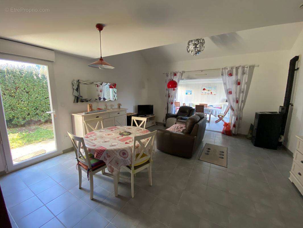 Maison à LES MATHES