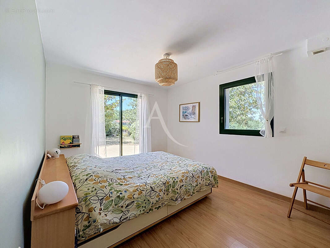 SAINT MARS DU DESERT Maison Familiale 162 m² (4 chambres) - photo 6