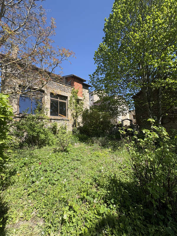 Maison à ISSERTEAUX