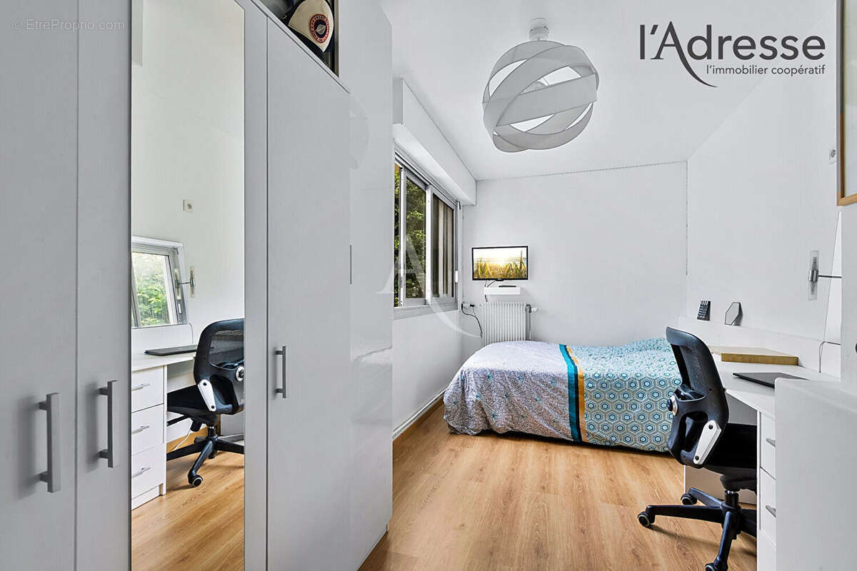 Appartement à SURESNES