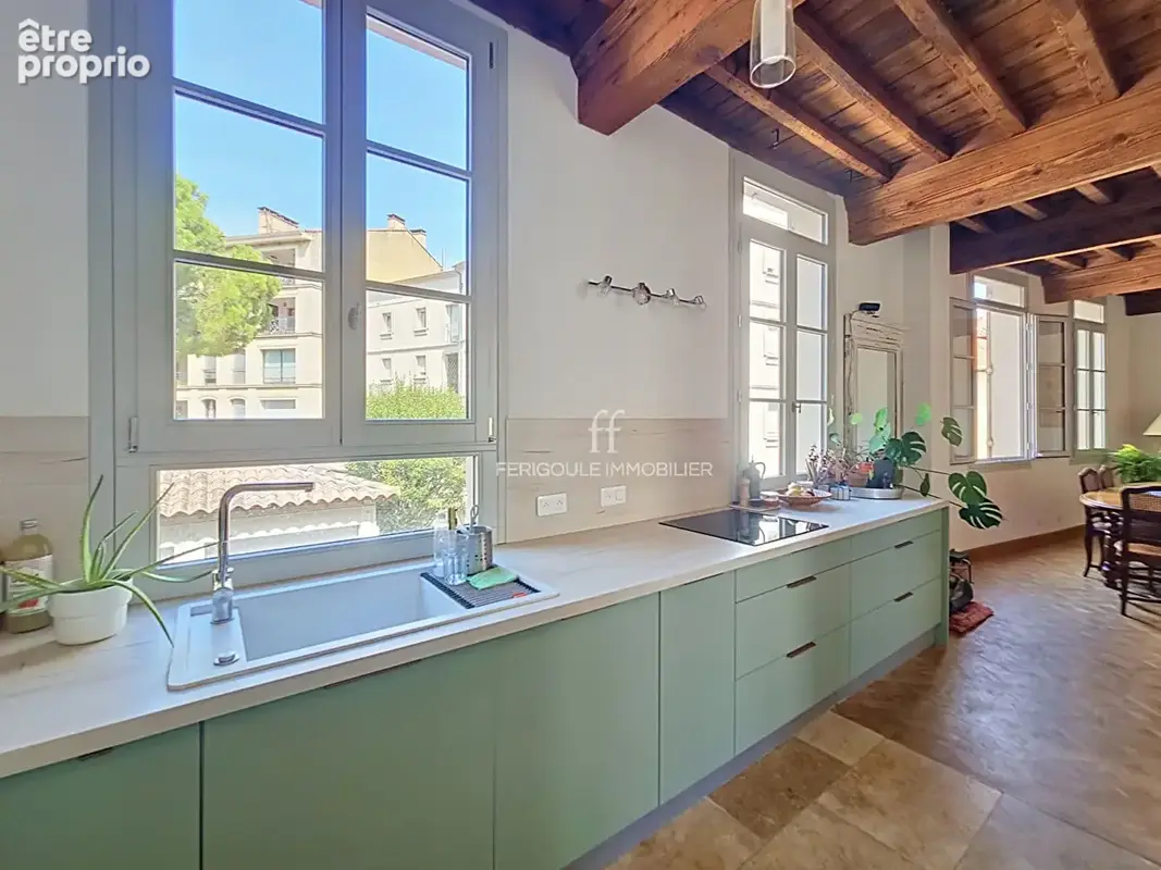 Avignon intra-muros, Maison de caractère de 210m² avec garage et terrasse - photo 4