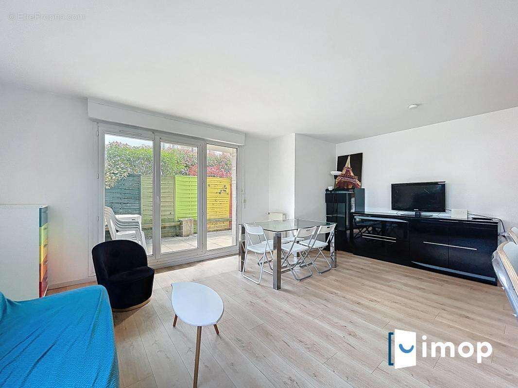 Appartement à FONTENAY-SOUS-BOIS