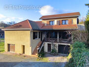 Maison à LA MONNERIE-LE-MONTEL