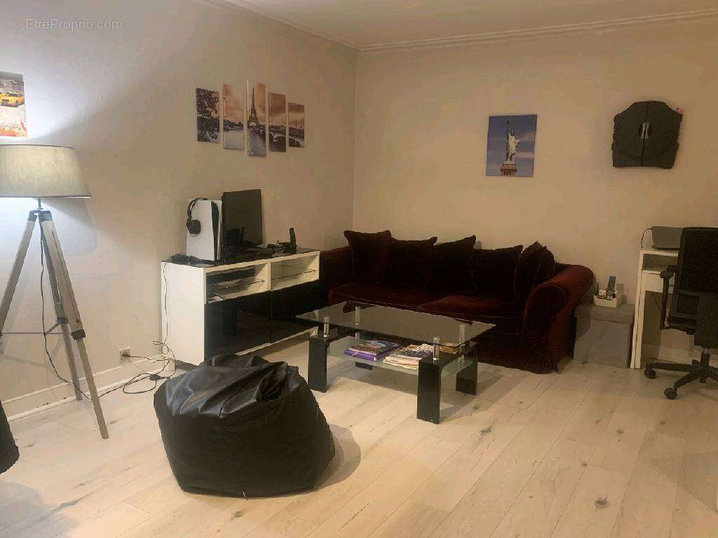 Appartement à CORBEIL-ESSONNES