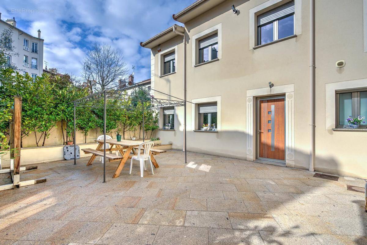 Maison à VITRY-SUR-SEINE