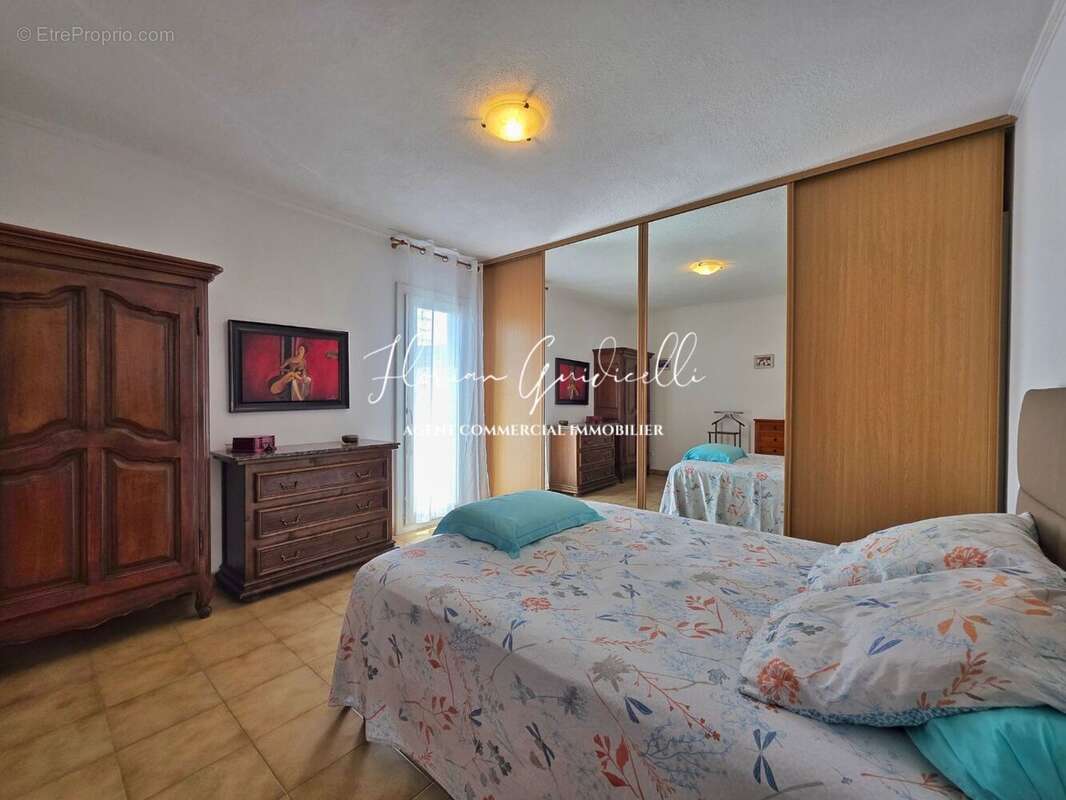 Appartement 94 m² à Bastia  - photo 6